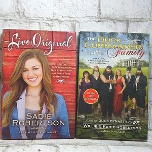 The Duck Dynasty family and Sadie Robertson book